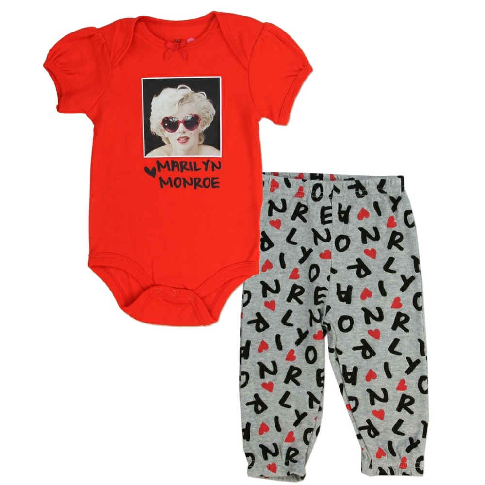 Marilyn Monroe Newborn Girls 2 pc Sleeper
